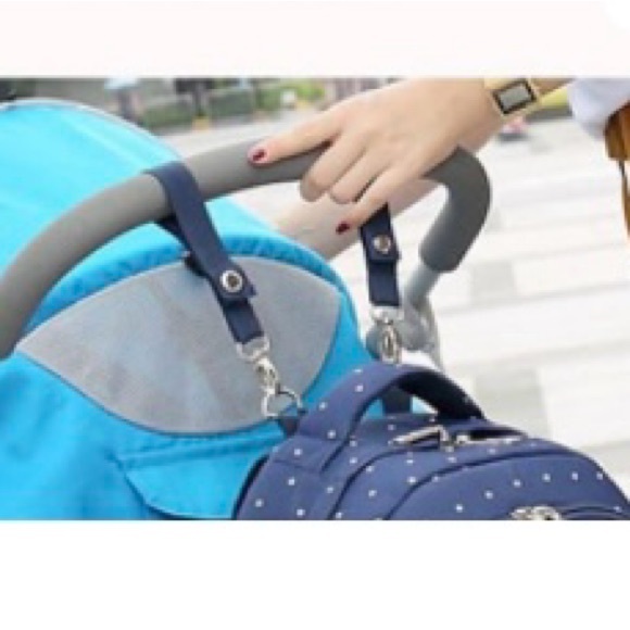 New Large Navy Backpack / Baby Diaper Bag with Accessories Large Capacity. - Picture 8 of 10